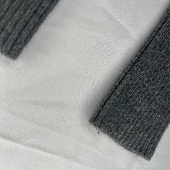 Grey Express V Neck Sweater-Small - Picture 3 of 4